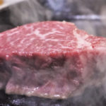 お肉が美味しい温泉宿・温泉地10選。幻のブランド牛・合鴨・地鶏が食べられる