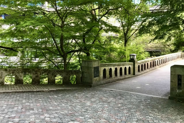 石造りのアーチ橋である黒谷橋