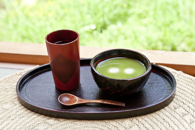 道場六三郎氏監修の特製スイーツ・冷製抹茶しるこ